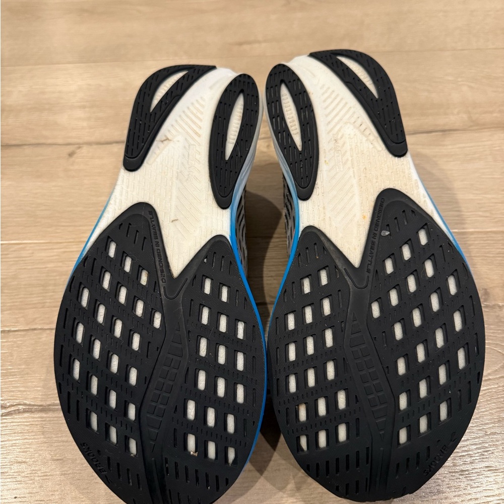 Brooks Hyperion Running Shoes - Picture 6 of 7